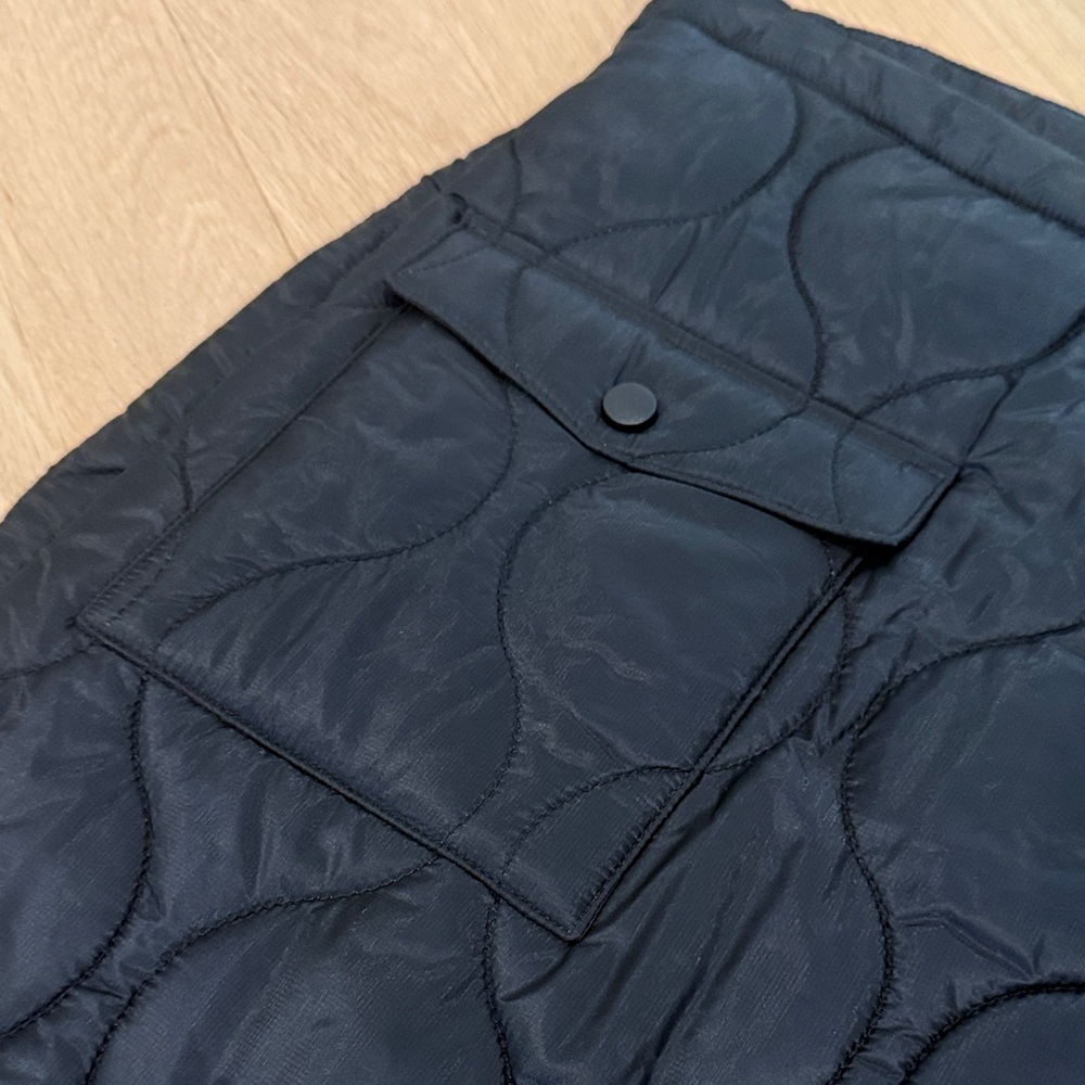 & other stories Black Quilted Mini Skirt - Picture 2 of 7